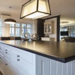 Eine Küchenzeile in der Farbe Assoluto Panther